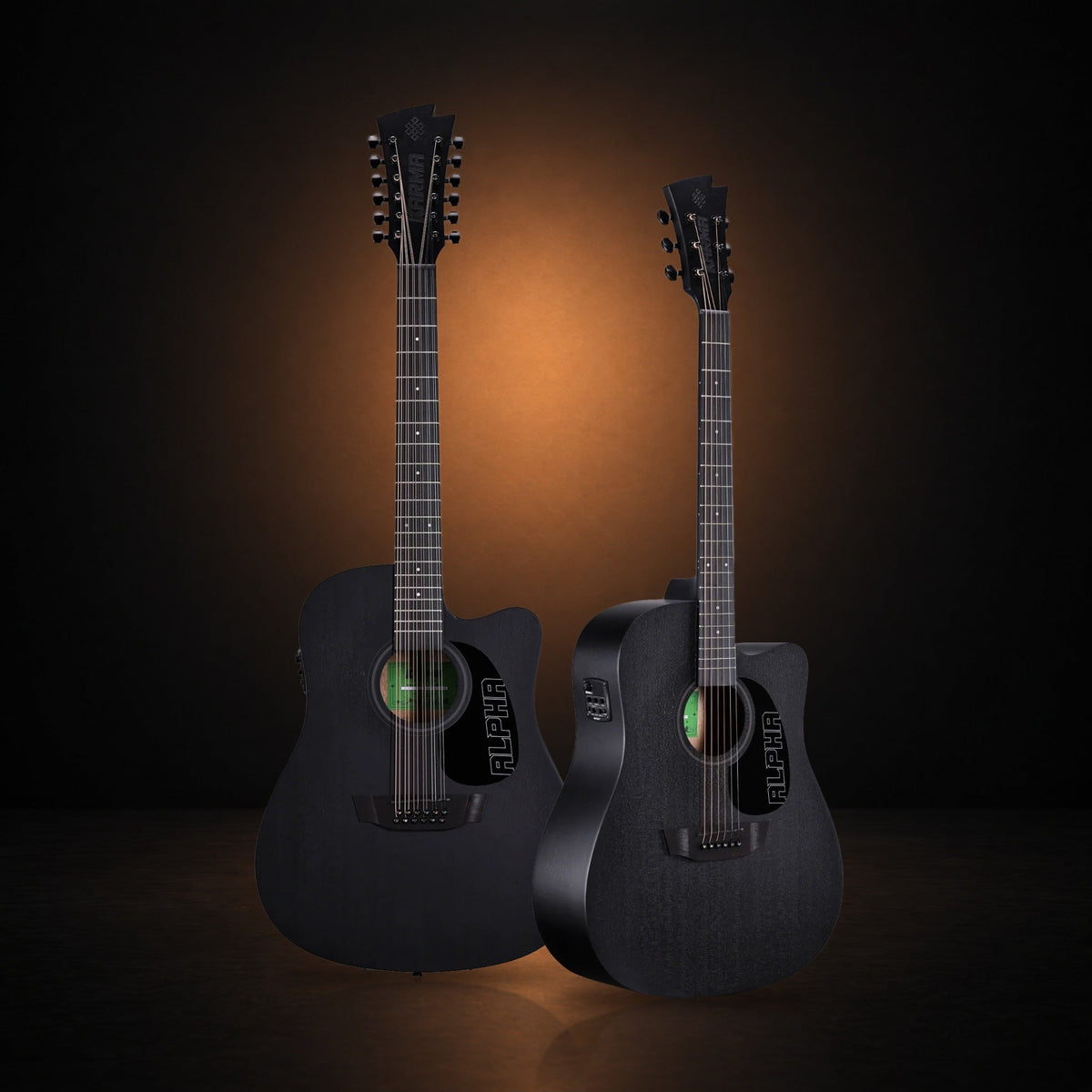 Karma ALPHA BLK Set: docerola and guitar
