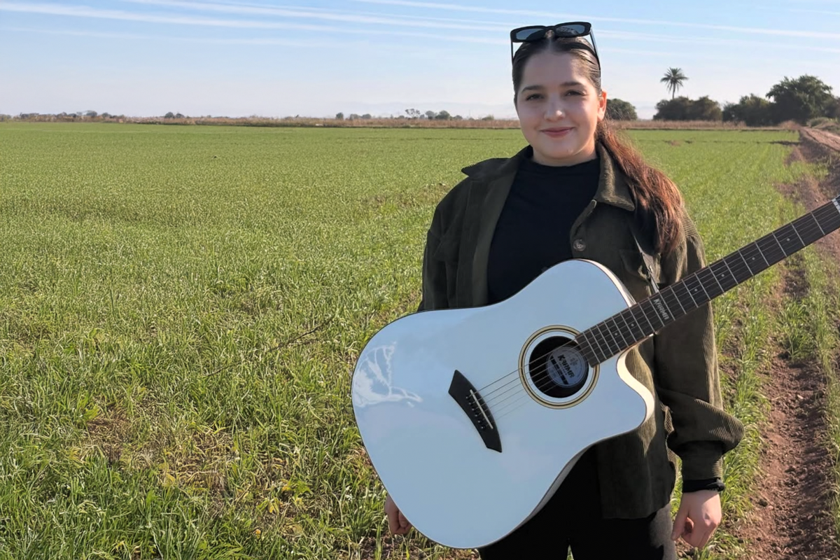 Fer Lamarque, artista de Karma Guitars